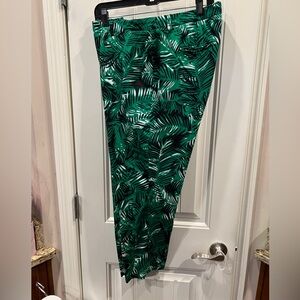 Roz & Ali Green Black White Tropical Print Capri Ankle Pants Sz 18